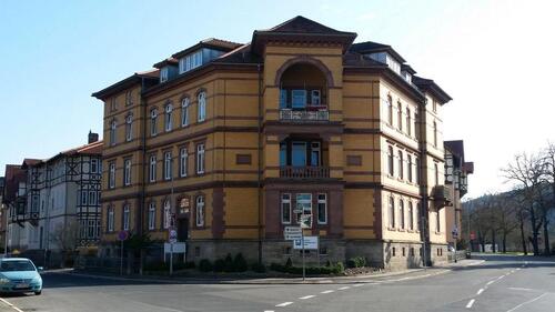 Foto - Helle 2-Zimmer-Wohnung im charmanten Altbau in zentrale Lage