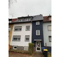 4 ZKB Maisonette DG Wohnung - 850,00&nbsp;EUR Kaltmiete, ca.&nbsp; 100,00&nbsp;m&sup2; in Saarbrücken (PLZ: 66130) Brebach-Fechingen