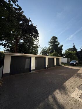 Foto - Garagenstellplatz auf der Dittfeldstraße 118 zu vermieten