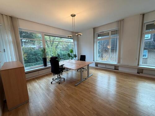 Foto - Büro 2 – Stilvolles Altbau-Büro im 1. OG – ca. 30 m²