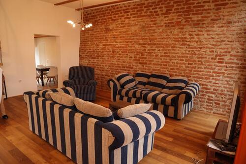 Foto - Möblierte Wohnung auf Vierseithof (1. OG)