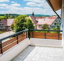 Helle und großzügige 4-Zimmer-Wohnung mit XL-Balkon in Weil der S - Weil der Stadt