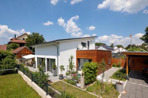 Foto - Außergewöhnliches, neuwertiges, Einfamilienhaus
