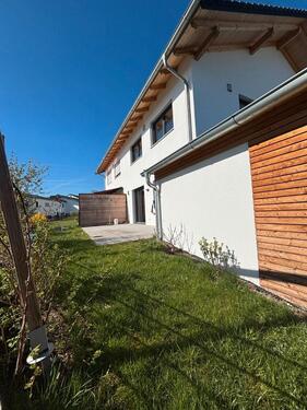 Foto - 4 Zimmer Doppelhaushälfte zur Miete in Eching