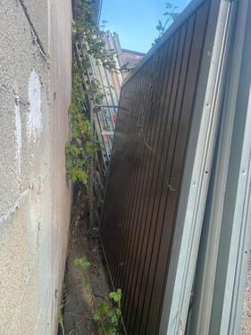 Foto - Garagen Tor - 100,00&nbsp;EUR Miete,