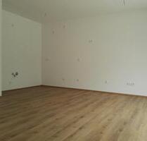 Moderne 2-Zimmerterrassenwohnung mit kleinem Garten - Parsberg