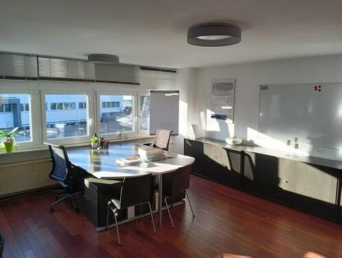 Foto - Shared Office Coworking in kleiner ruhiger Bürogemeinschaft