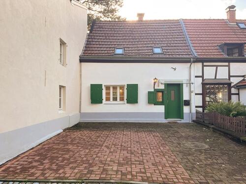 Foto - Charmantes Haus in Urdenbach mit Terasse, Stellplatz und Küche