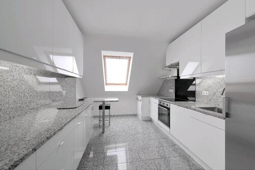 Foto - Exklusive Maisonette-Wohnung mit Granitfußboden, luxuriöser Ausst