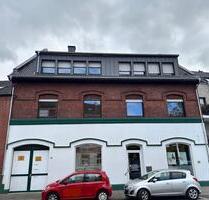 Altbauwohnung mit Charme im Herzen von Husen - Dortmund Brackel Altbauwohnung mit Charme im Herzen von Husen - Dortmund Brackel