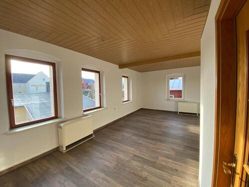Foto - 2-Raum-Wohnung, Einbauküche, großes Wohnzimmer, in Hundshübel