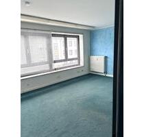 3Z Büro – Zentrum von MG in 3-ter Etage mit Aufzug! - Mönchengladbach