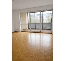 Europaviertel 2 Zimmer 55qm Küche Bad Balkon & PKW - Wiesbaden Schierstein