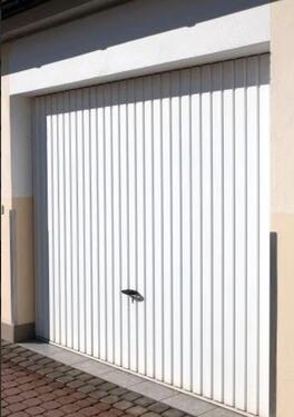 Foto - Verschließbare Garage in Voltmerstr. Hainholz