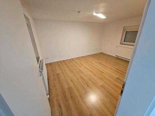 Foto - Saniertes Einfamilienhaus in Singlis 850m vom See entfernt