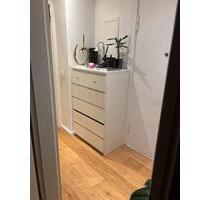 2 Zimmer Wohnung 43 Quadrat - 1.085,00 EUR Kaltmiete, ca. 43,00 m² in Berlin (PLZ: 13407) Reinickendorf 2 Zimmer Wohnung 43 Quadrat - 1.085,00 EUR Kaltmiete, ca. 43,00 m² in Berlin (PLZ: 13407) Reinickendorf