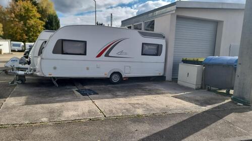 Foto - Stellplatz für Wohnwagen oder Wohnmobil