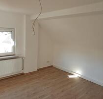 Attraktive 2-Zimmer-Wohnung in der Hauptstraße, Köllerbach - Püttlingen