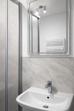 Foto - Voll möbliertes Zimmer für 1 Person – sofort frei in Dresden