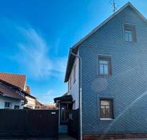 EFH 170m², 2 Garagen, viel Potenzial, provisionsfrei - Drei Gleichen