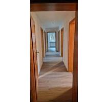 Renovierte 6 Zimmer Wohnung in 94209 Regen zu vermieten