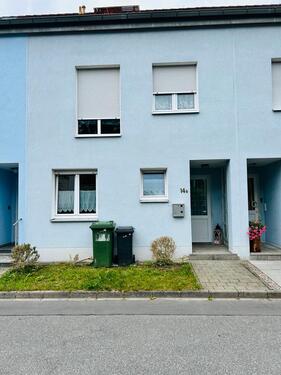 Foto - Gepflegtes Reihenmittelhaus mit Photovoltaikanlage