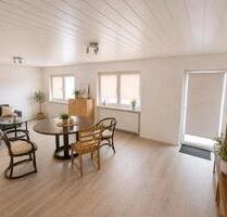 Helle 3-Zimmer-Wohnung – mit separatem Eingang - mit Balkon - Malberg