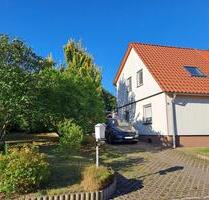 Doppelhaushälfte mit großem Garten in ruhiger Waldrandlage - Waltershausen