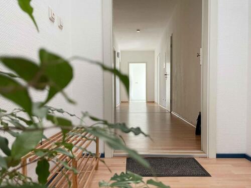 Foto - Ganz oben in der südlichen Innenstadt. Individuelle 2-Raum-Dachgeschoss-Wohnung...