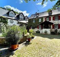 Charmantes Bruchsteinhaus auf Dreiseitenhof zu vermieten - Kalt