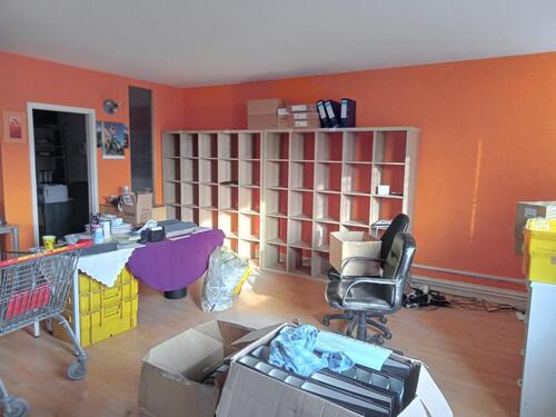 Foto - Lagerfläche mit Büro - 1.005,00 EUR Kaltmiete, ca.  281,00 m²