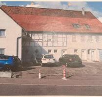 Mehrfamilienhaus mit 4 Wohneinheiten und einer großen Scheune - Sachsenheim