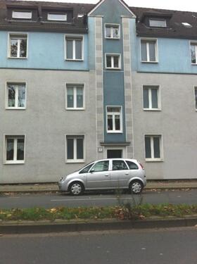 Foto - Bei VIVAWEST die Sonnenstrahlen auf dem eigenen Balkon genießen.