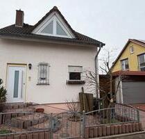 Von privat: Reihenendhaus – Neu renoviert mit herrlichem Ausblick - Mühlhausen