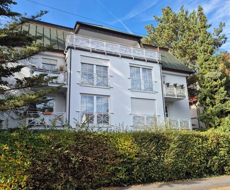 Foto - BELIEBTE WOHNUNG IN RUHIGER, GRÜNER LAGE MIT TERRASSE, EBK.