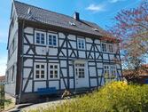 Foto - Historisches Fachwerk-Mehrfamilienhaus, Sanierungsobjekt