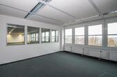 Foto - Nur 3 Minuten bis zur A52 - 2.118,00 EUR Kaltmiete, ca.  7,90 m²