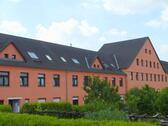 Foto - Hübsche Familienwohnung mit Laminatboden und Badewanne * ruhige Lage mit Gartenblick