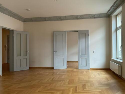 Foto - Eintreten! Staunen! Mieten! Hier will man wohnen.