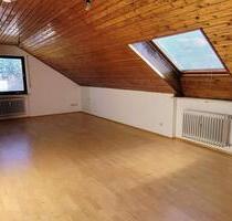 Schöne helle 1,5 Zimmer Dachgeschosswohnung in ruhiger TOP-Lage - Gauting