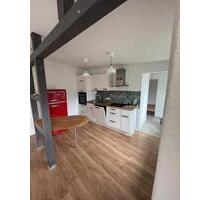 Charmante 1,5-Zimmer-Wohnung mit eigenem Garten - Lampertheim