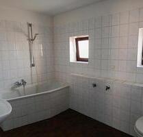 Ab sofort, 3 Zimmer, Uni 10 Minuten zu Fuß entfernt - Mittweida