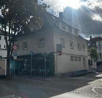 Mehrfamilienhaus mit Gewerbe in zentraler Lage Fellbach