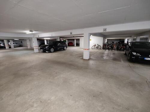 Foto - Trockener und Sicherer Stellplatz in Zentraler Reuterstraße!