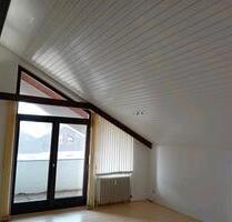 2-Zimmer-Dachgeschosswohnung in Leonberg-Warmbronn - Wolfschlugen