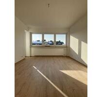 schöne, renovierte 3-Zi-Whg. mit Bergblick - 4. OG OHNE Aufzug - Traunreut Irsing