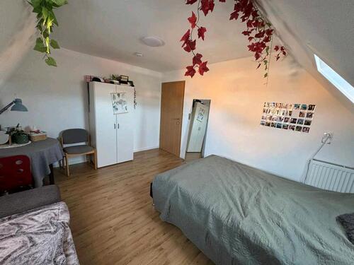 Foto - 1 Zimmer Dachgeschoßwohnung zur Miete in Eislingen (Fils)