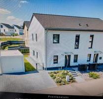 Doppelhaushälfte - 1.600,00&nbsp;EUR Kaltmiete, ca.&nbsp; 110,00&nbsp;m&sup2; in Borna (PLZ: 04552)