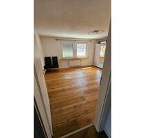 WG Zimmer Wohnung_Haus - 500,00&nbsp;EUR Kaltmiete, ca.&nbsp; 120,00&nbsp;m&sup2; in Oberteuringen (PLZ: 88094)