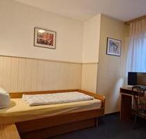 Möblierte Zimmer Stuttgart Untertürkheim mit Gemeinschaftsküche